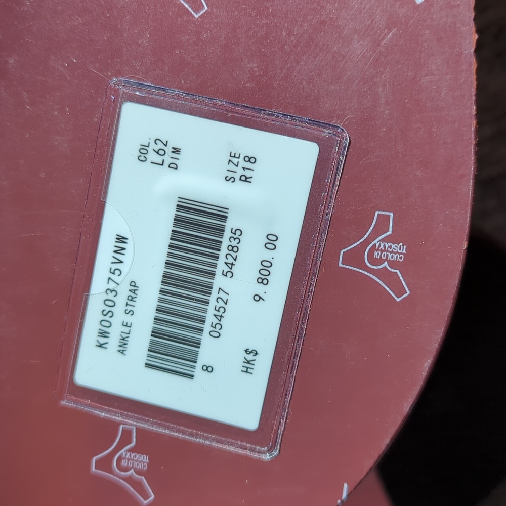 CHANEL Burgundy leather Dad sandals - Picture 12 of 17